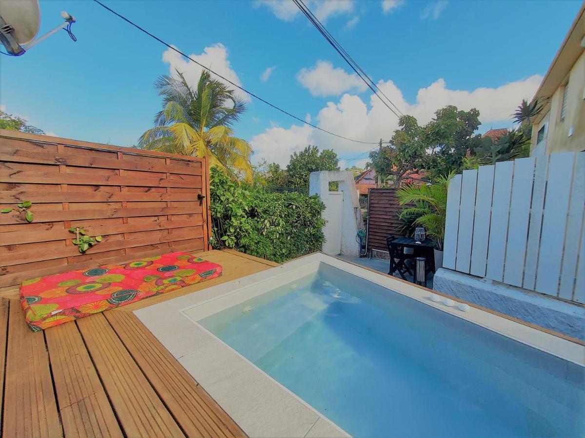 Ocean Bayalocation Apartment L'Anse Mitan Екстериор снимка