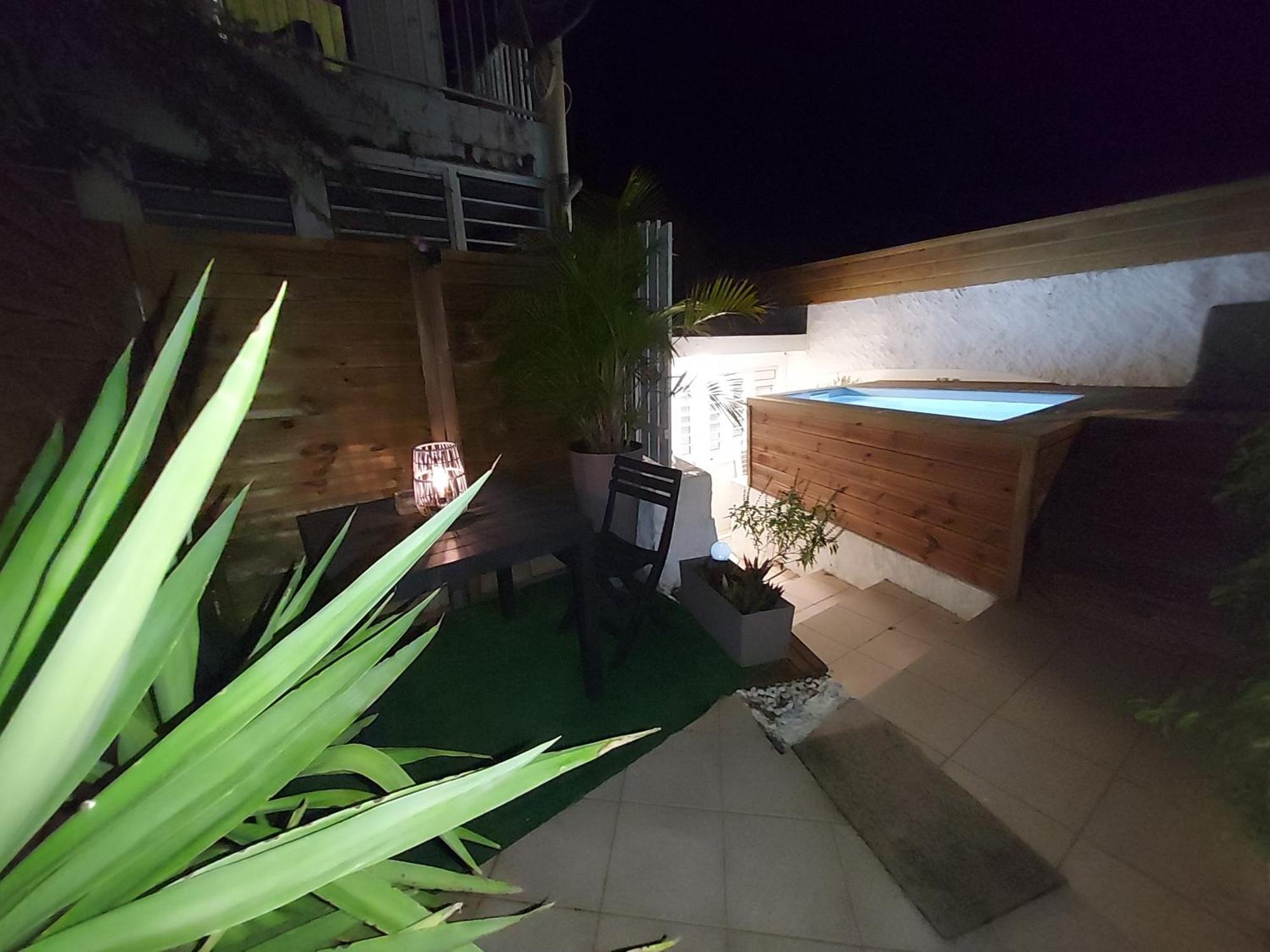 Ocean Bayalocation Apartment L'Anse Mitan Стая снимка