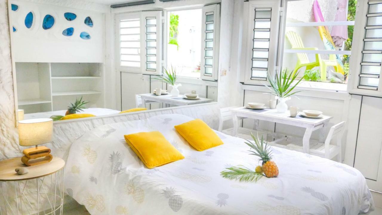 Ocean Bayalocation Apartment L'Anse Mitan Екстериор снимка