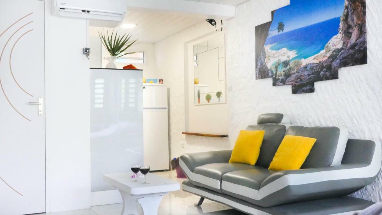 Ocean Bayalocation Apartment L'Anse Mitan Екстериор снимка